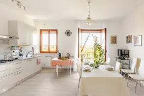 The Two Mulberry Trees Wood apartment - Image 4