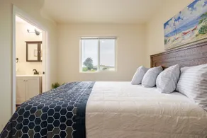 Your Beach Base & downtown • Queen Bed Retreat 30+ - Image 4