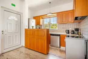 Cozy Renovated Apartment "Filoxenia" - Image 3