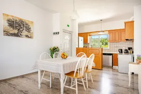 Cozy Renovated Apartment "Filoxenia" - Image 2