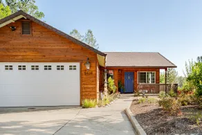 The Cottage w/ a garden view - Image 3
