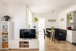 Modern apartment in a quiet neighborhood, close to U4 - Image 3