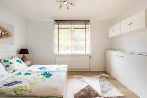 Modern apartment in a quiet neighborhood, close to U4 - Image 5