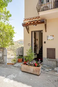 Casa "Rocca di Mola" - Image 2