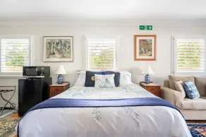 Mountains charm in Wentworth Falls - Image 3