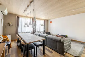 4K100-inch projector/100m to Odori park/comfy room - Image 3