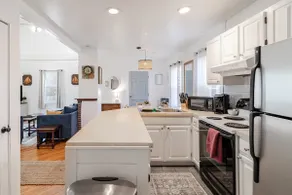 In the Heart of Newport. On the Harbor. 3Bd & 2Bth - Image 4