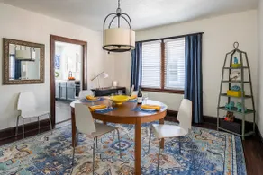 Snuggle up at a Homey Haven in Energetic Oakley/Hyde Park - Image 3