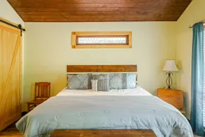 Rock House Cabin - Image 3