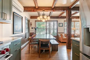 Beautiful lake home, come swim! - Image 4