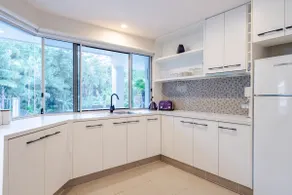 Luxurious studio with HOT TUB in Noosa Hinterland - Image 5