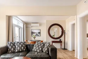 Wonderful apartment in the Arts District! - Image 5