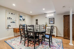 Private Comfortable and Conveniently Located - Image 3