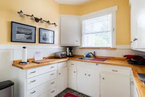 Historic Alameda Home Near Beach - Image 3