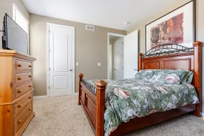 Mother-in-law vacation space - Image 3