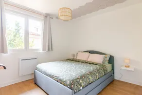 Garden Apartment near Paris: 3 Sleeps - Image 3