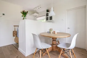 Lovely little house with a large garden - Image 5