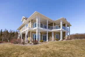 Baddeck 2 bedroom2 bath Condo-Incredible Lakeview - Image 2