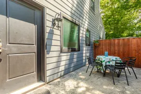 Ivy Cottage Off Broadway - Image 5