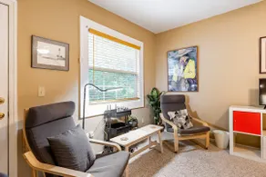 A SUITE RETREAT with a Garden View in the City - Image 4