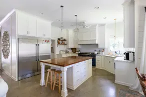 Just minutes from River Run Park and UA! - Image 5