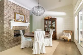 Just minutes from River Run Park and UA! - Image 4