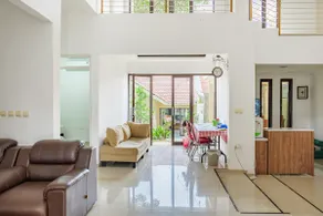 Sentul City 5 Bedrooms Vacation House - Image 3
