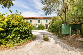 Apartment in Tuscany with air conditioning and parking space - Image 3