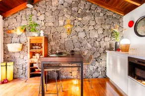Stunning Inside & Out, Penthouse with Terrace and Tiny Pool - Image 4