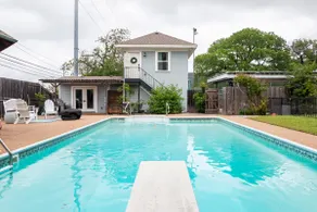 Studio, Historic Area w/ Pool - Image 2