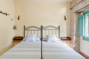 La Rajoleria, old tiled with private pool - Image 4