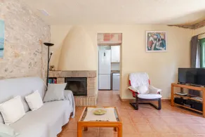 La Rajoleria, old tiled with private pool - Image 2