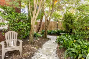 Garden Retreat | Historic District | Walk Downtown - Image 4