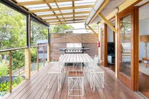 Spacious Noosa beachhouse - where the forest meets the sea - great for families! - Image 5