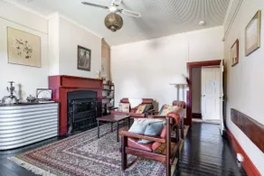 Red Gum Retreat airconditioned & free wifi - Image 2