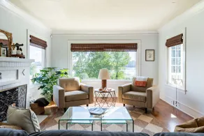 Kinglet Cottage - Bright and Sunny Lake View! - Image 2