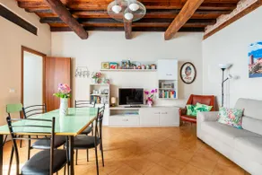APARTMENT IN THE HISTORICAL CENTER OF MANTUA - Image 2