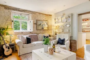 Charming and luxury getaway cottage in Cotswolds - Image 2