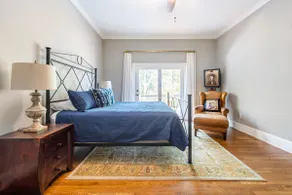 Roomy Renovated Home Near University of Georgia - Image 4