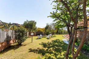 Modern Home with Spectacular Sea Views - Image 4