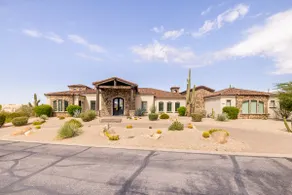 Hacienda Monumento - Your Luxury Desert Getaway - Image 2