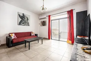 Bugibba luxury groundfloor close to sea and shops - Image 2