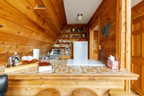 A-frame Mountain View Cabin in the National Forest - Image 5
