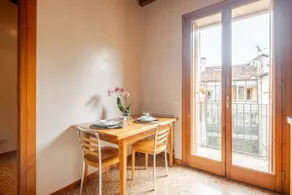 Duomo View, 150sqm 2BR/2BA Downtown Vicenza - Image 2