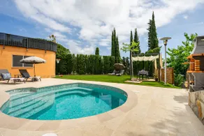 Private Pool and Sauna - BlueLine 25km BCN - Image 2