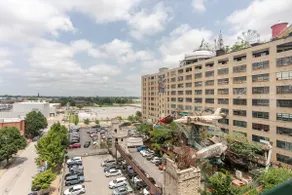 ❤Amazing Downtown Loft ✔ Parking ✔King Bed ✔ View - Image 5