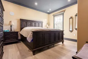 Luxury Lakefront Suite - Hot Tub & Amenities! - Image 4