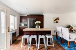 Spacious basement apartment - gorgeous views - Image 3