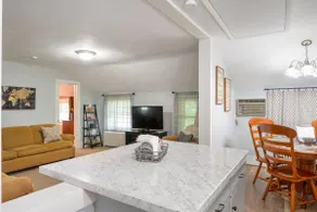 Private two bedroom apartment near Letchworth Park - Image 4