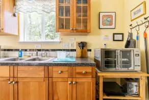 Cozy Clubhouse Retreat on Five Peaceful Acres - Image 4